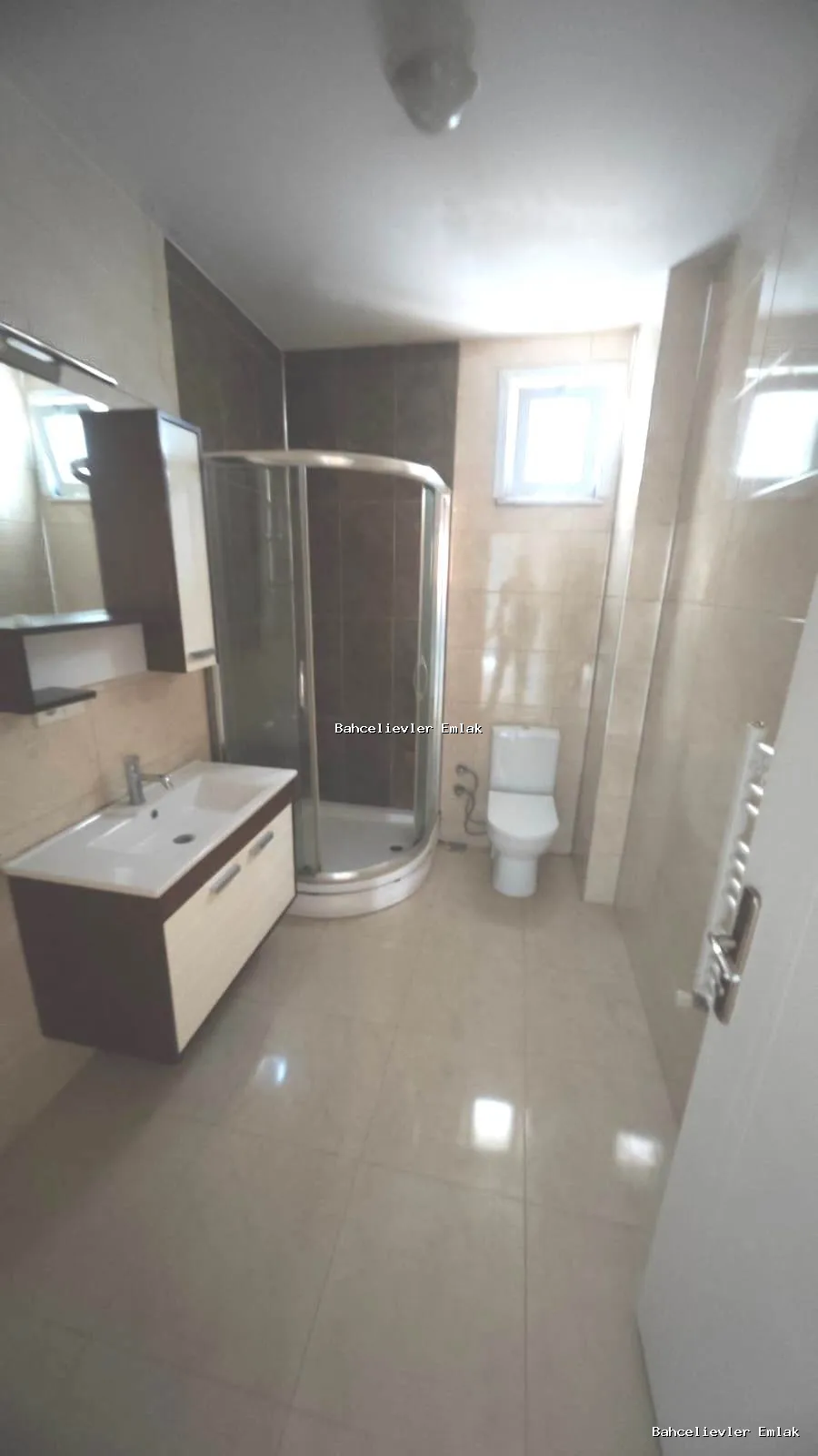 SEFAKÖY TEVFİKBEY KİRALIK YENİ BİNA 2+1 ARAKAT UYGUN DAİRE - fotoğraf 4