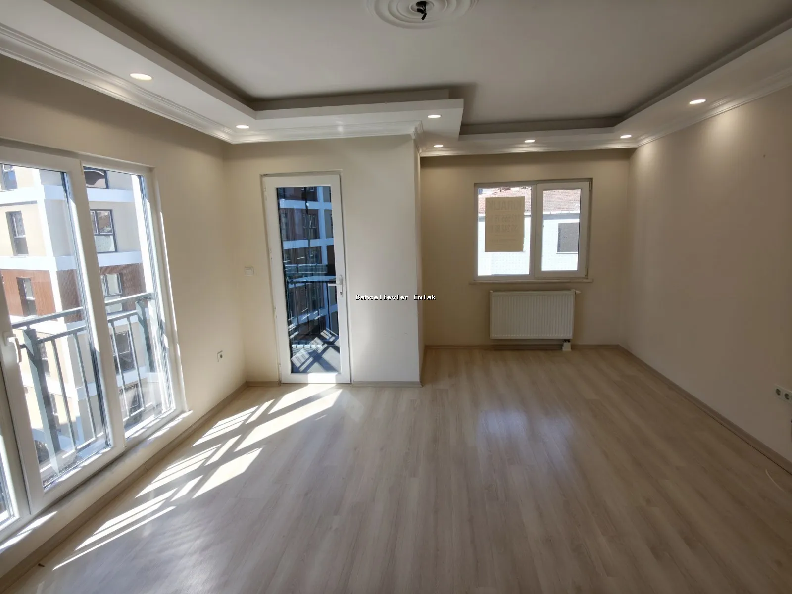 Bakırköy Osmaniye Site İçerisinde Kiralık Lüks 2+1 Uygun Daire - Fotoğraf 2
