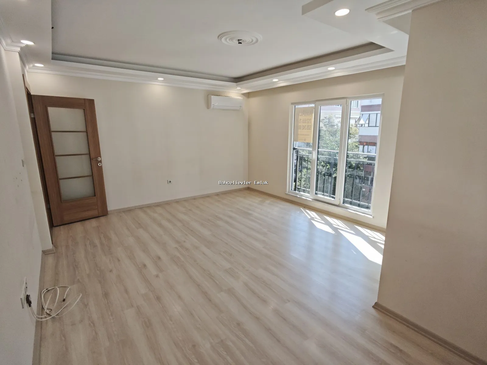 Bakırköy Osmaniye Site İçerisinde Kiralık Lüks 2+1 Uygun Daire - Fotoğraf 3