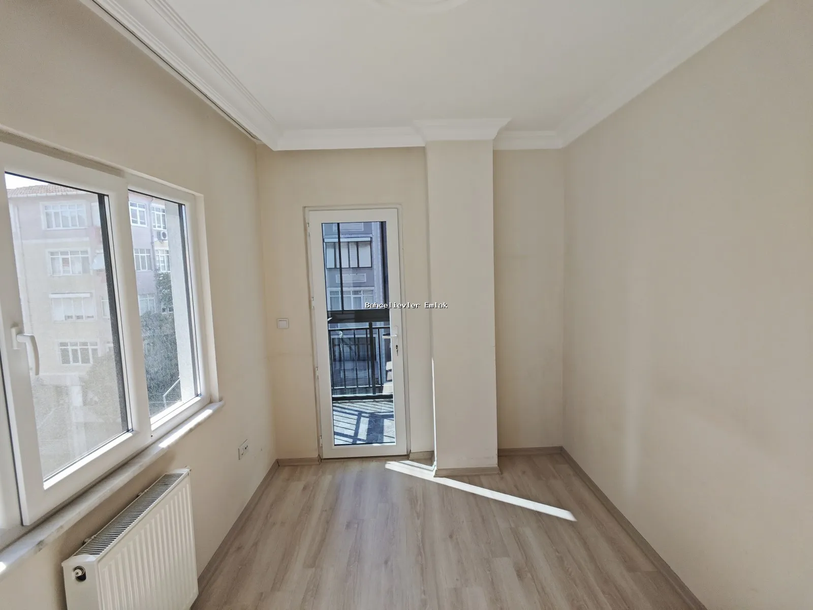 Bakırköy Osmaniye Site İçerisinde Kiralık Lüks 2+1 Uygun Daire - Fotoğraf 4