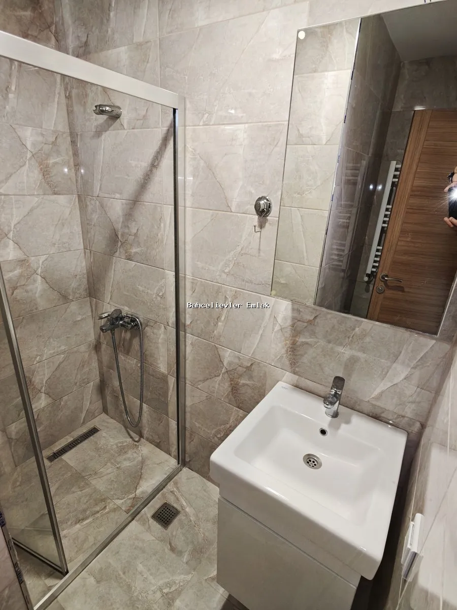Bakırköy Osmaniye Site İçerisinde Kiralık Lüks 2+1 Uygun Daire - Fotoğraf 7