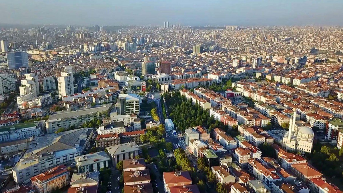 Bahçelievler’de Metro ve Ulaşım İmkânları Konut Fiyatlarını Nasıl Etkiler?